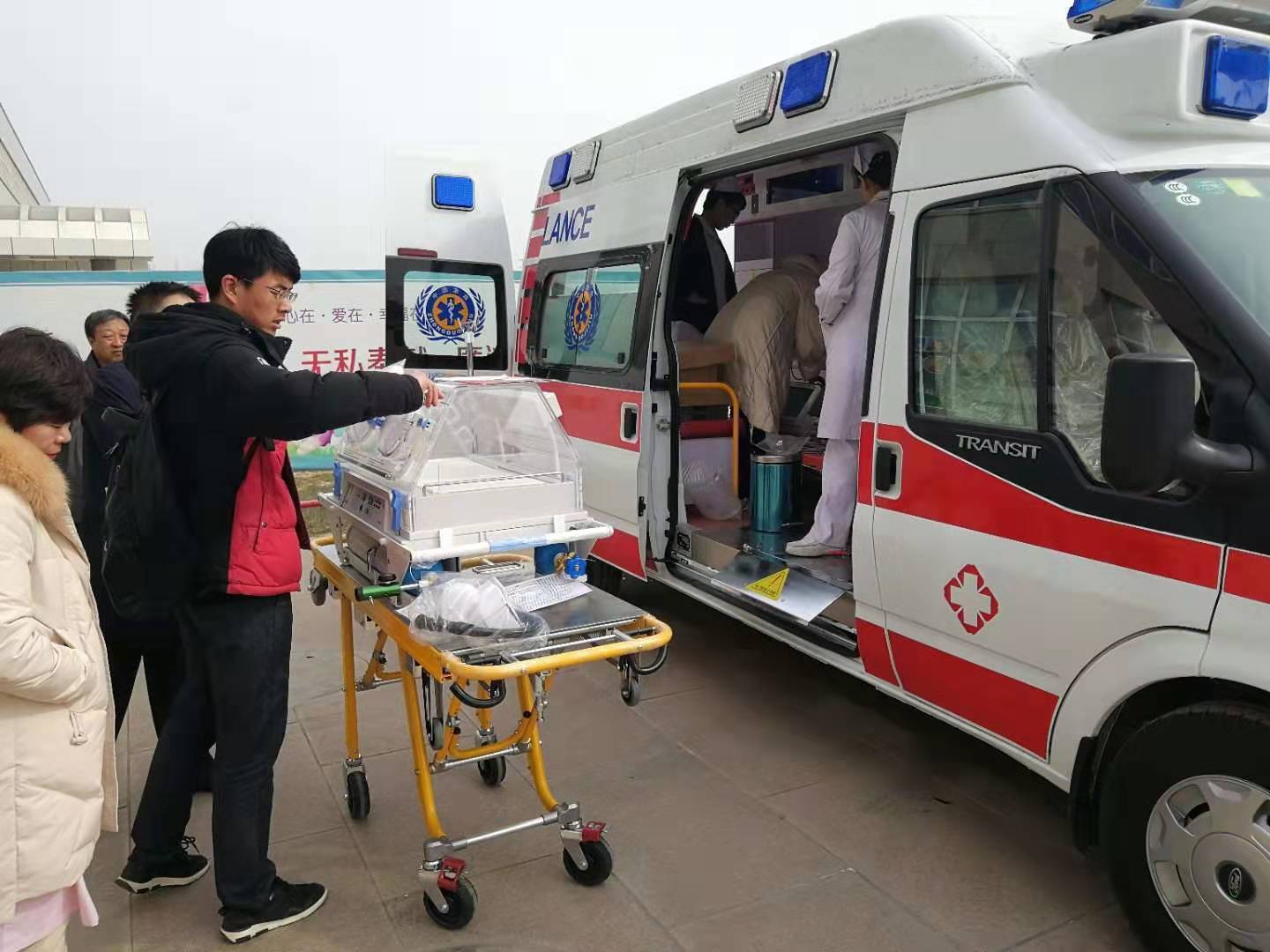 松江区救护车转院
